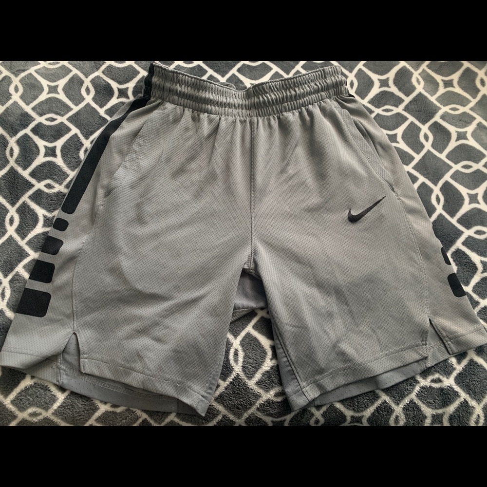 Nike Dri Fit Shorts - Youth M